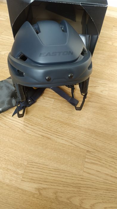 Шлем хоккейный, детский Easton E700