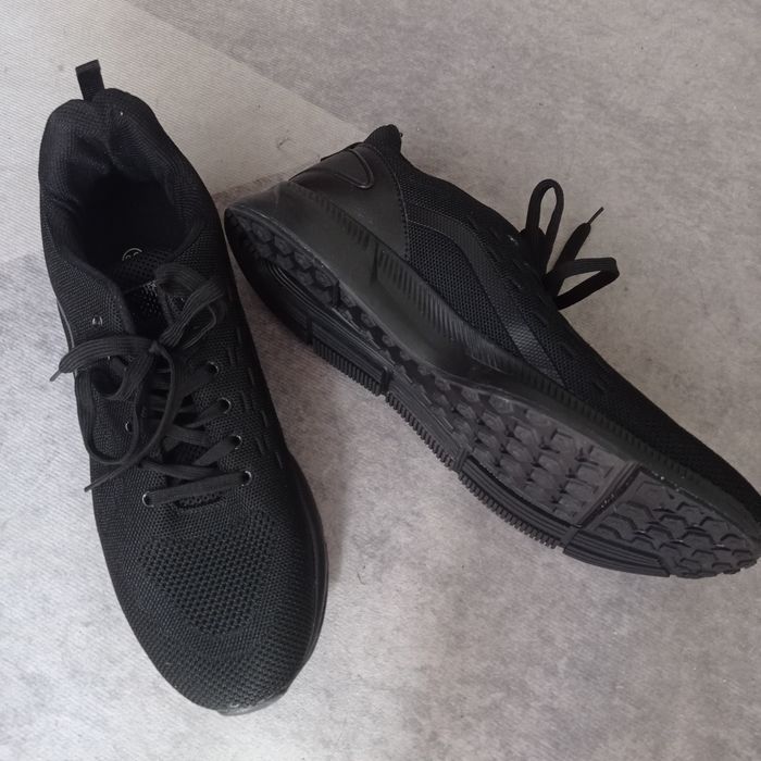 Кросівки чоловічі великого розміру