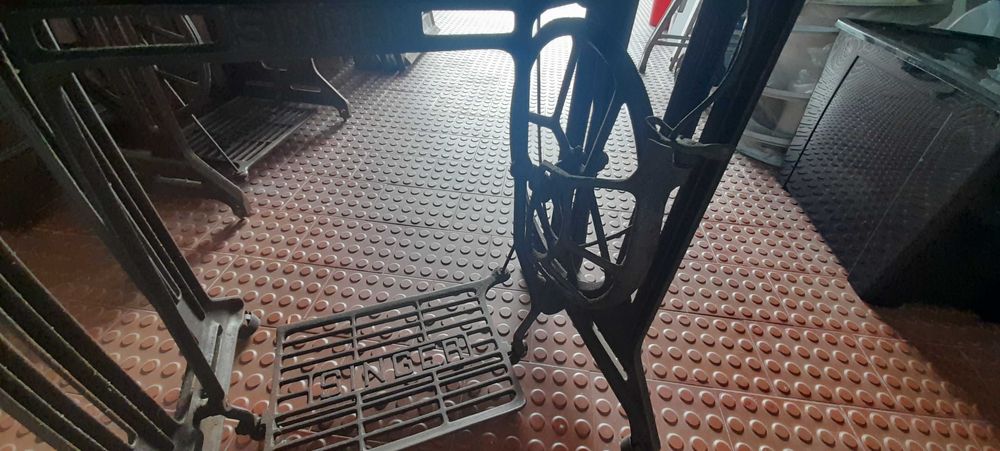 Maquina costura singer