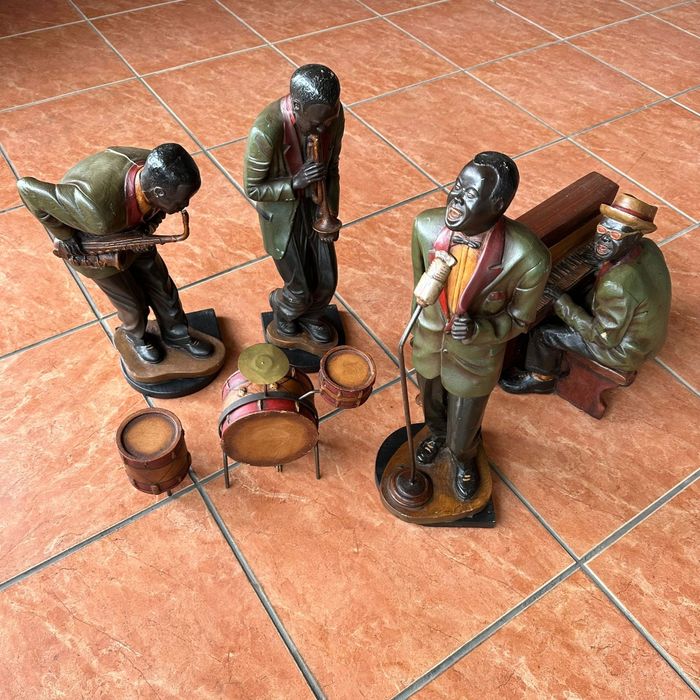 Conjunto de estátuas de "Vintage Afro American Jazz Band"