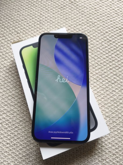 Telefon komórkowy iPhone 14