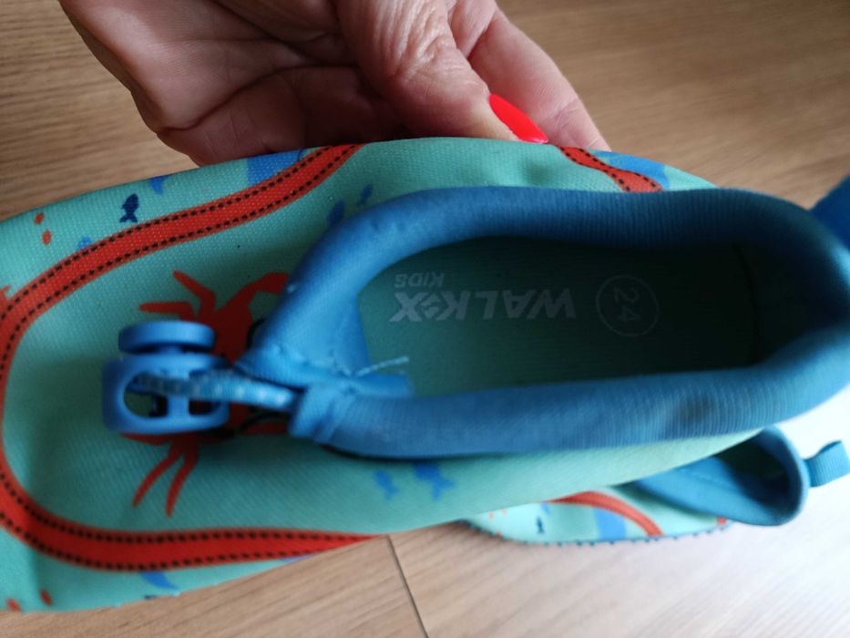 Sapatos aquáticos de menino