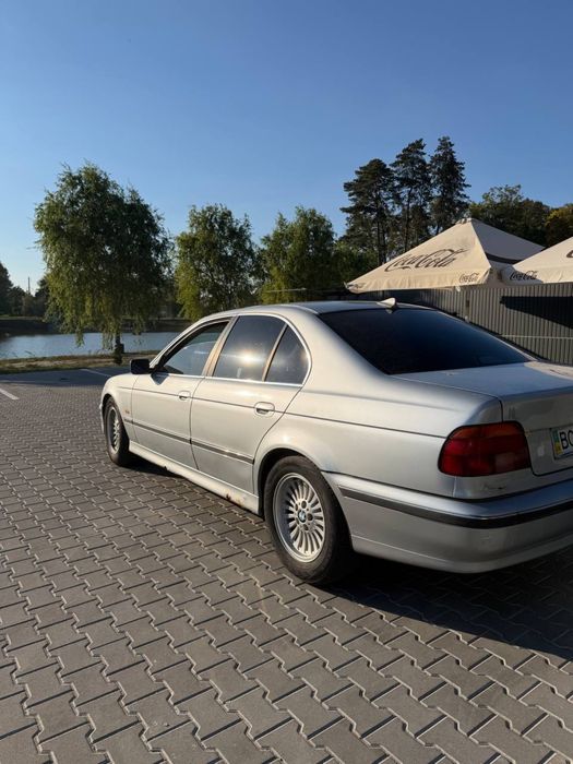 Продам Бмв є39 520і