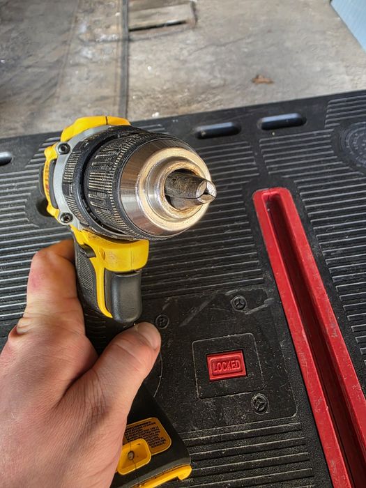 Dewalt  DCD 794 шуруповерт