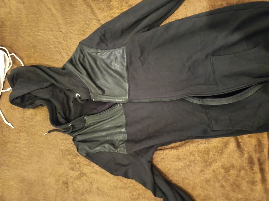 Casaco preto básico