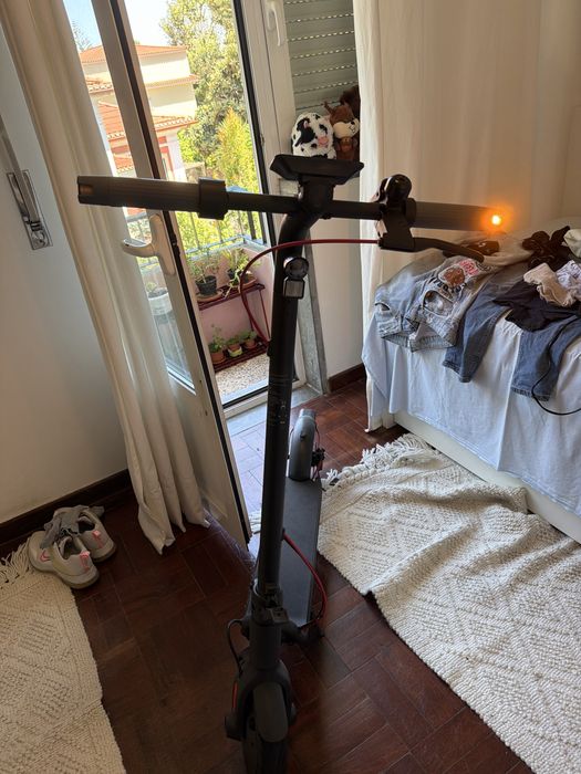 Trotinete Navee V40i
