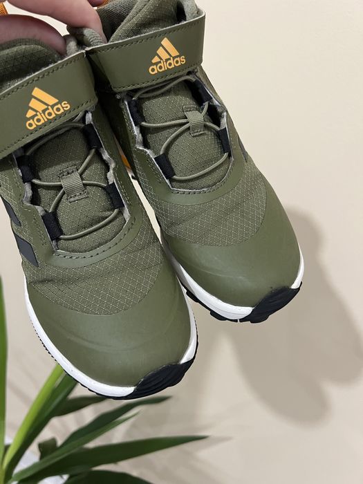Зимові чоботи adidas