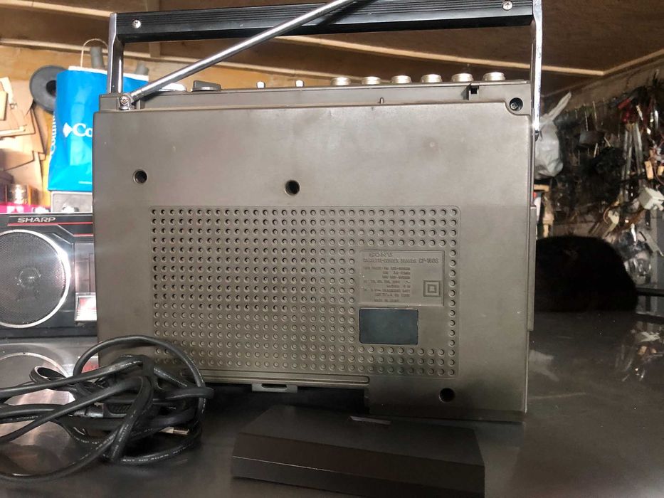 Магнітола Sony CF-160S. SHARP wq261