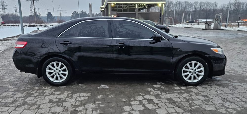 Toyota Camry XLE 2011