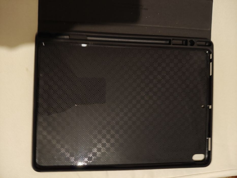 Etui z klapką na iPada