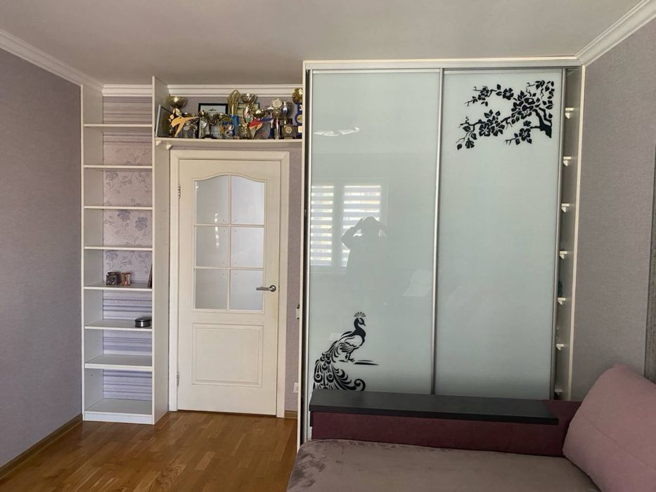 Оренда чудовоі  3к  квартири по вул Хорольська, 1А.