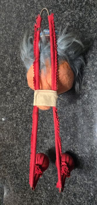 Cabide de criança antigo