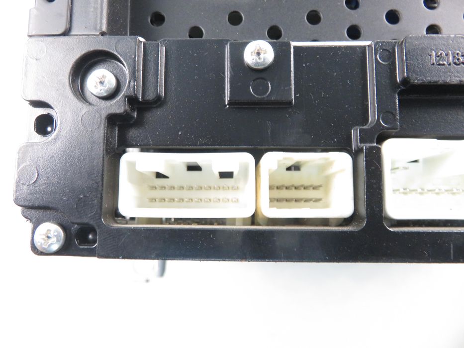 Radio Toyota Yaris II (p9) 861200d490