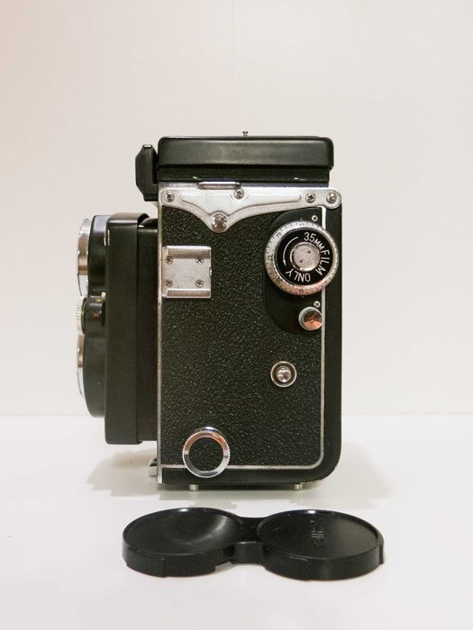 Câmara Yashica 635 - Médio Formato - Filme 120