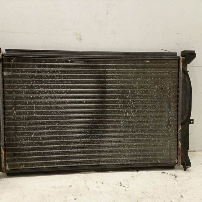 Radiador de água - VOLKSWAGEN Passat (3B3) | 00 - 05