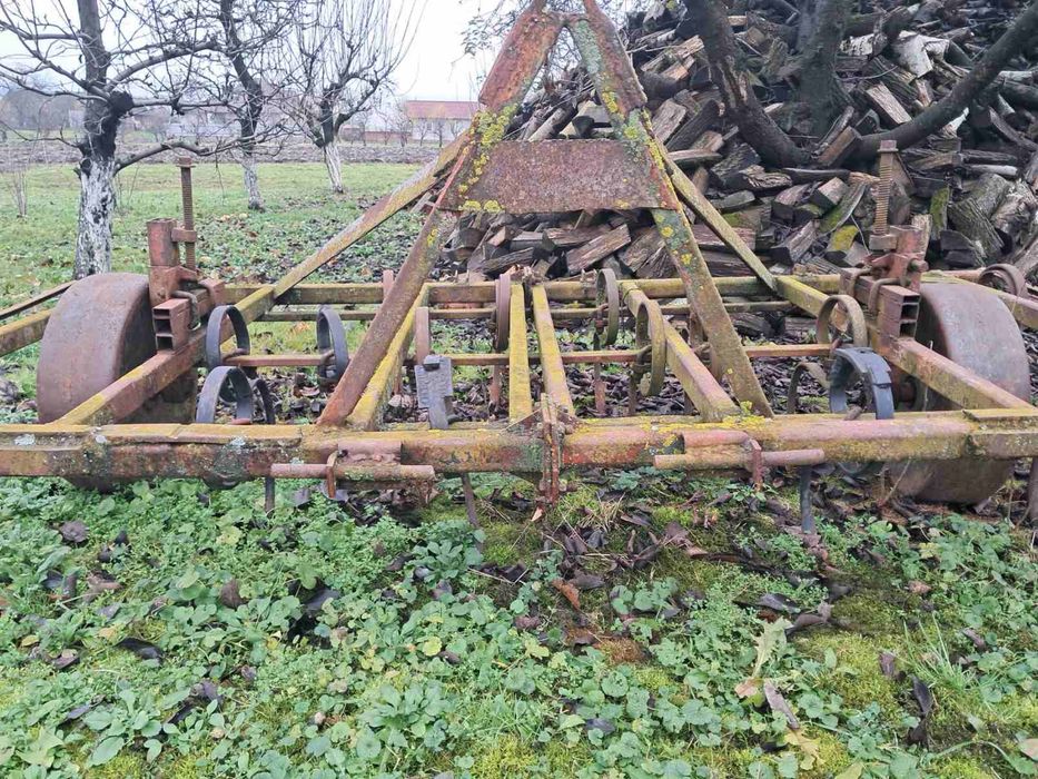 Продаються два культиватори