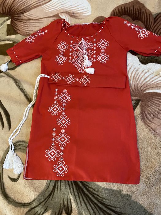 Продам сукню вишиту