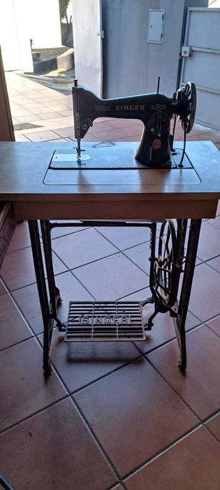 Maquina costura Singer