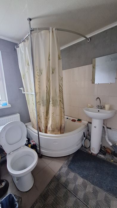 Продам частину будинку Ковалівка, зі зручностями і окремим двором