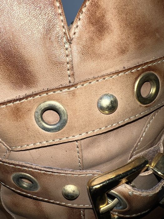 Botas de pele genuína