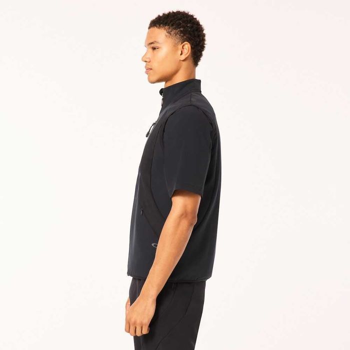 Жилет Oakley Latitude Arc Vest Blackout