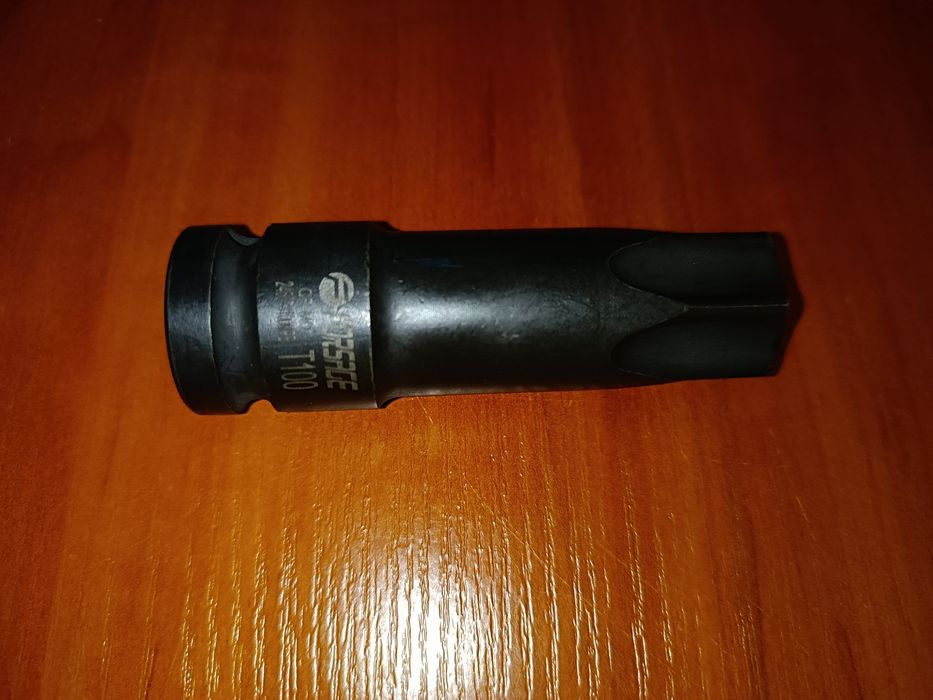 Т 100 1/2 na wszystkie prace.