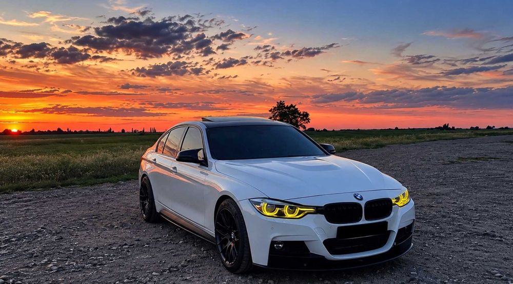 BMW 330i F30