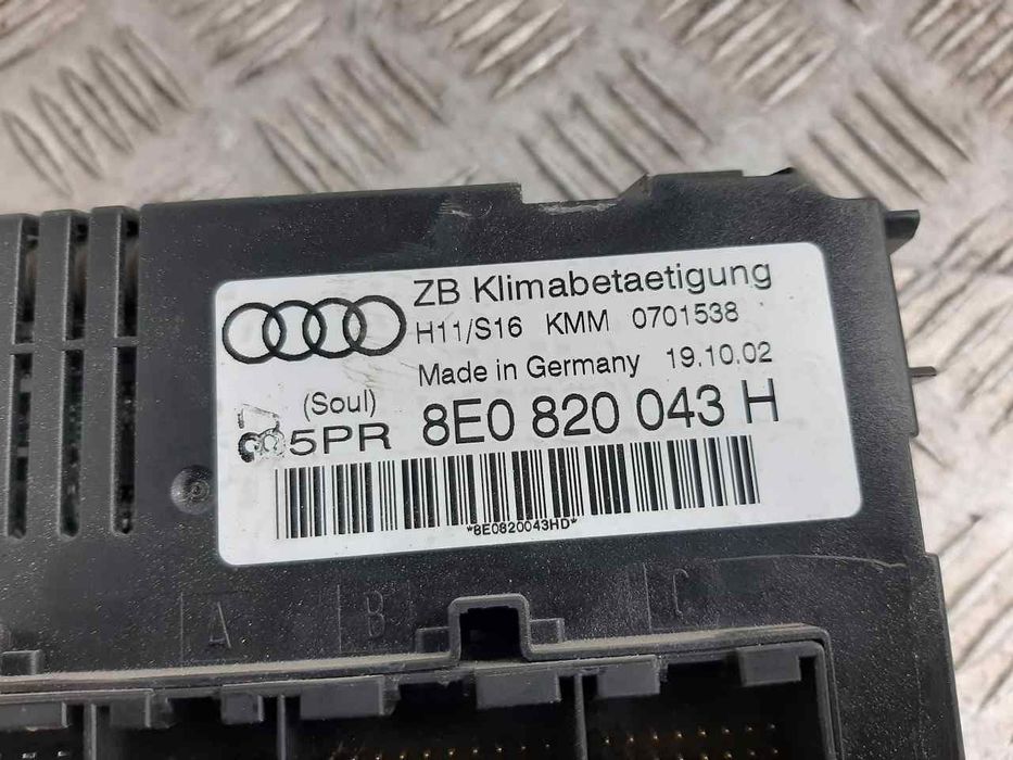 COMANDO CLIMATIZADOR AUDI A4 2002 -8E0820043H