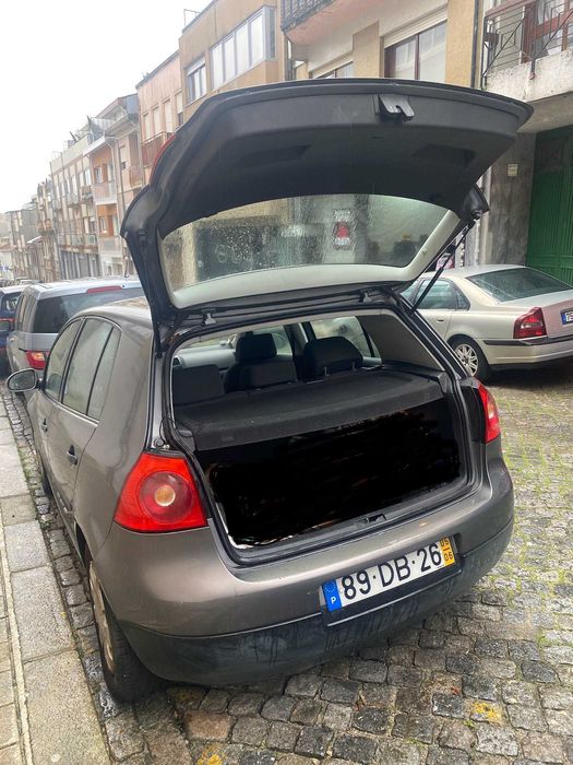 Volskwagen GOLF 1.9 tdi (2006)