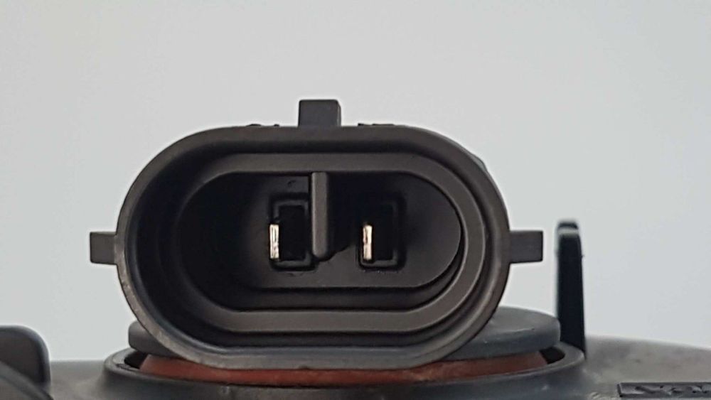 FAROL DE NEVOEIRO DIREITO VOLKSWAGEN TOUAREG (7LA) TDI V10