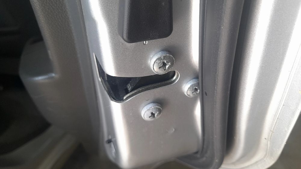 Fechadura / fecho porta trás direito CHEVROLET Spark (M300)