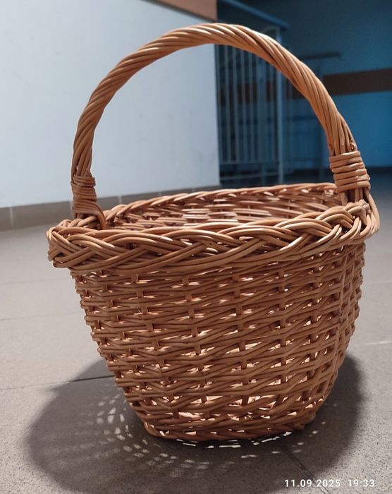 Koszyk wiklinowy