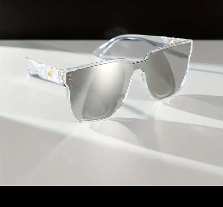 Окуляри дзеркальні жіночі,нові