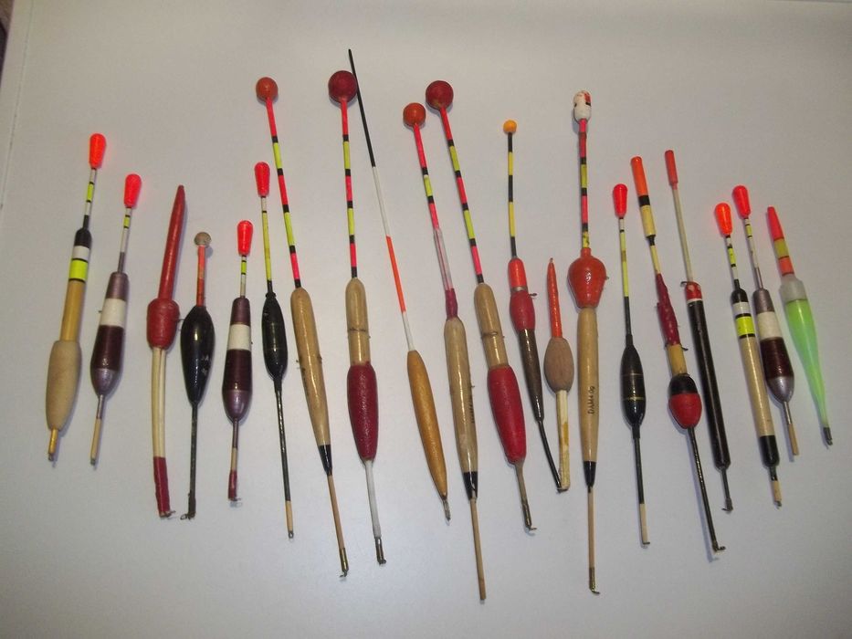 Рибацькі снасті,блешні.поплави,катушки риболовні,жерлиці