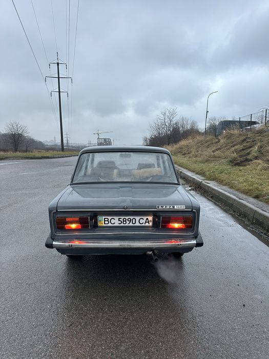 Ваз 2106 сірого кольору 1991 року, жигуль шістка