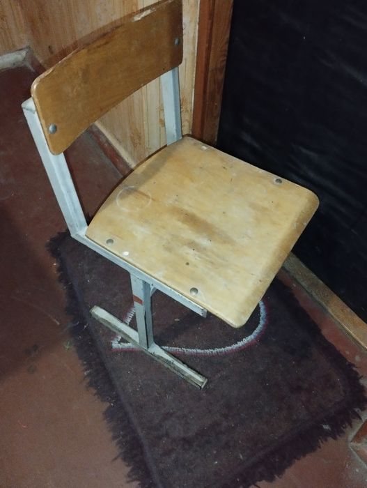 Продам стул с партой СССР, в отличном состоянии