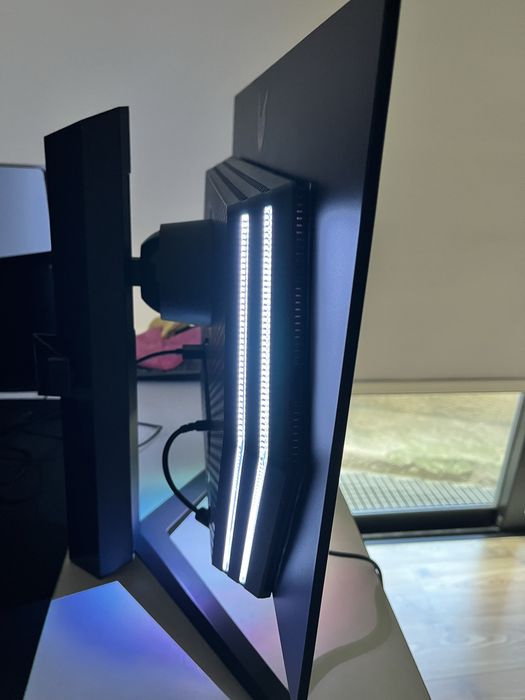 Monitor oled lg 27gr95qe-b