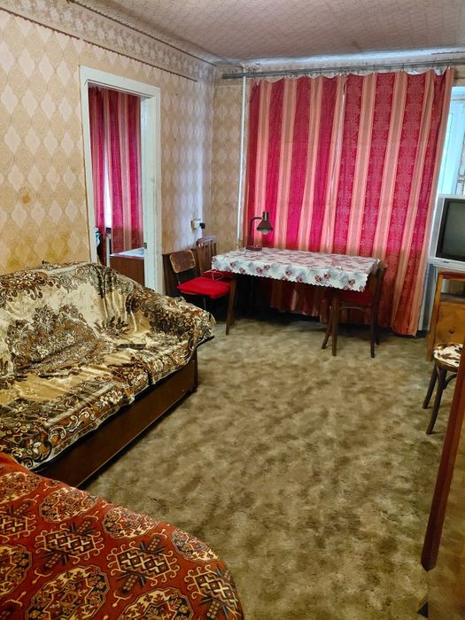 Сдам  свою 3 х ком. пр.Слобожанский на 7 спальных мест