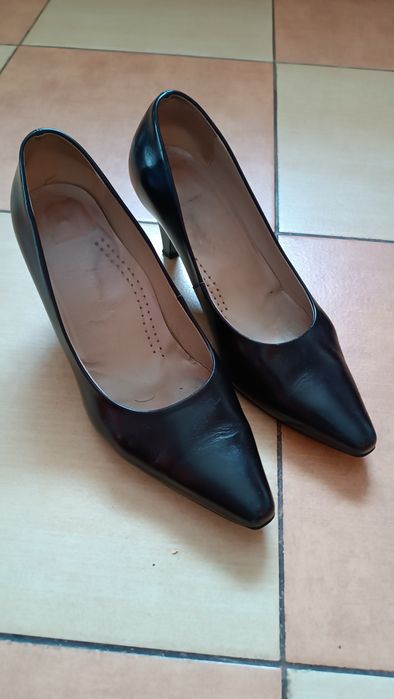 Buty, czółenka r. 38