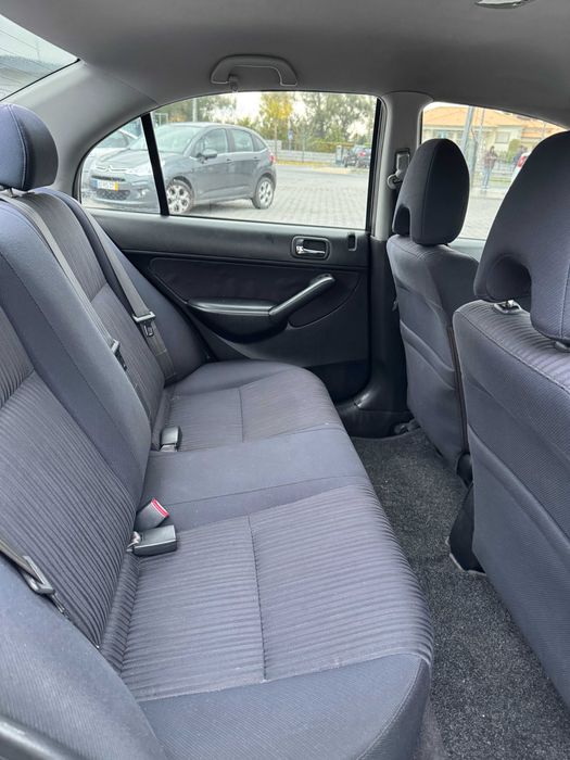 Honda Civic VII 1.6 110cv VTEC