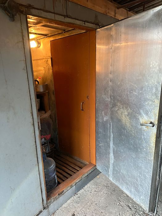 Холодильник промисловий