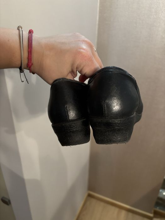 Buty na koturnie czarne 36