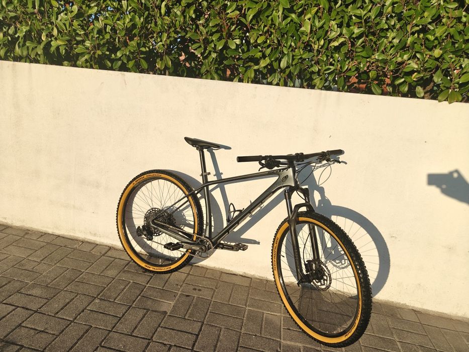 Scott Scale 940 L 29" 2023
