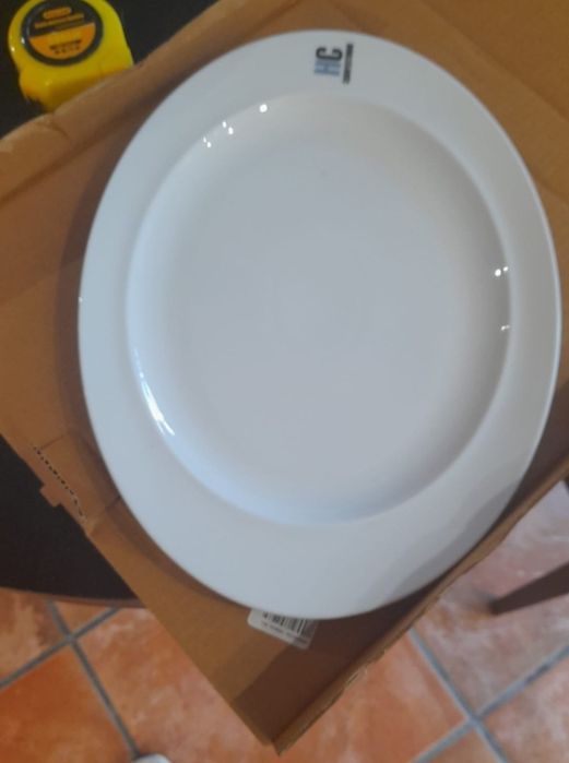Prato para café ou restaurante novo