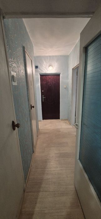 Сдам посуточно 1 квартиру бабурка,  5 больница детская. Новгородская