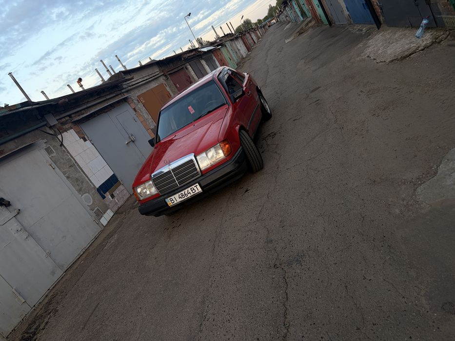 Мерседес 124 2.3 газ/бенз