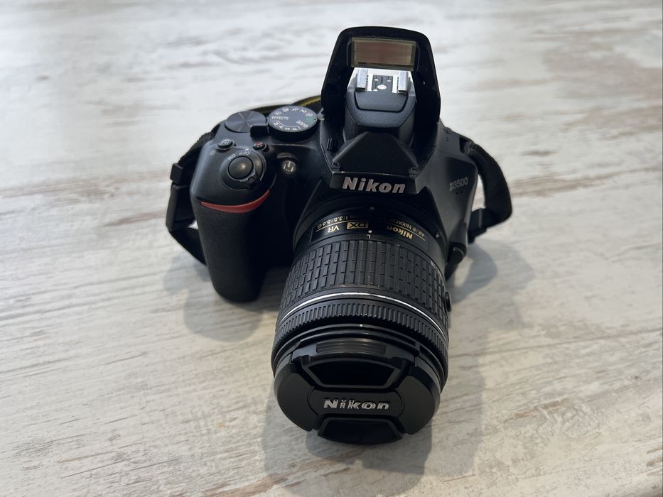 Фотоапарат Nikon D3500 kit