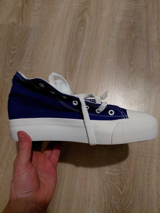Trampki płócienne Sznurowane buty z grubą podeszwą