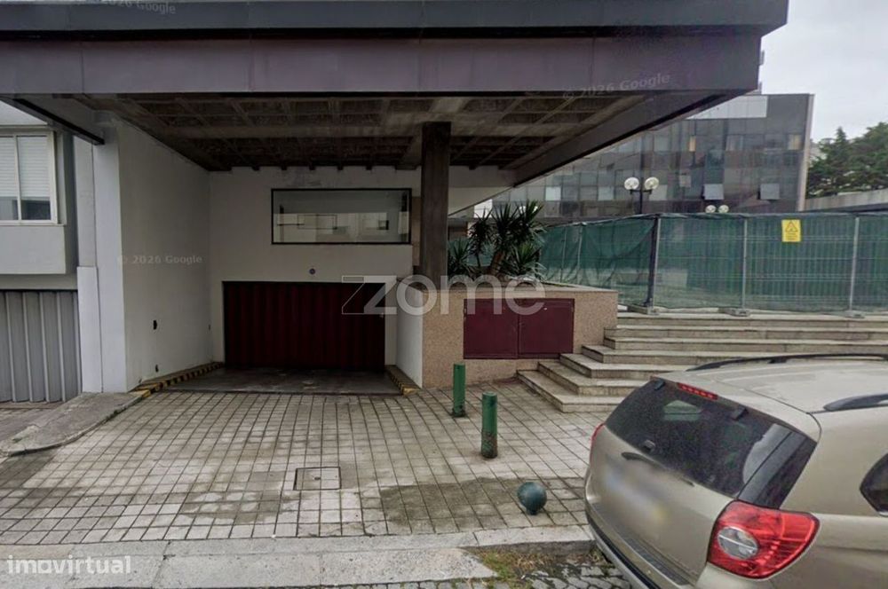 Lugar de Estacionamento - Cunha Júnior