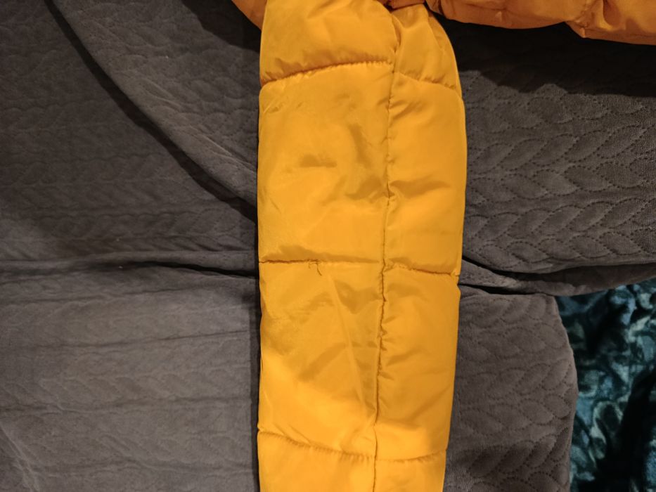 Kurtka H&M w rozmiarze 140